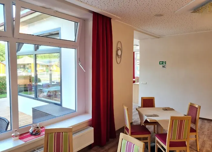 Alpensee Unterburg am Klopeiner See